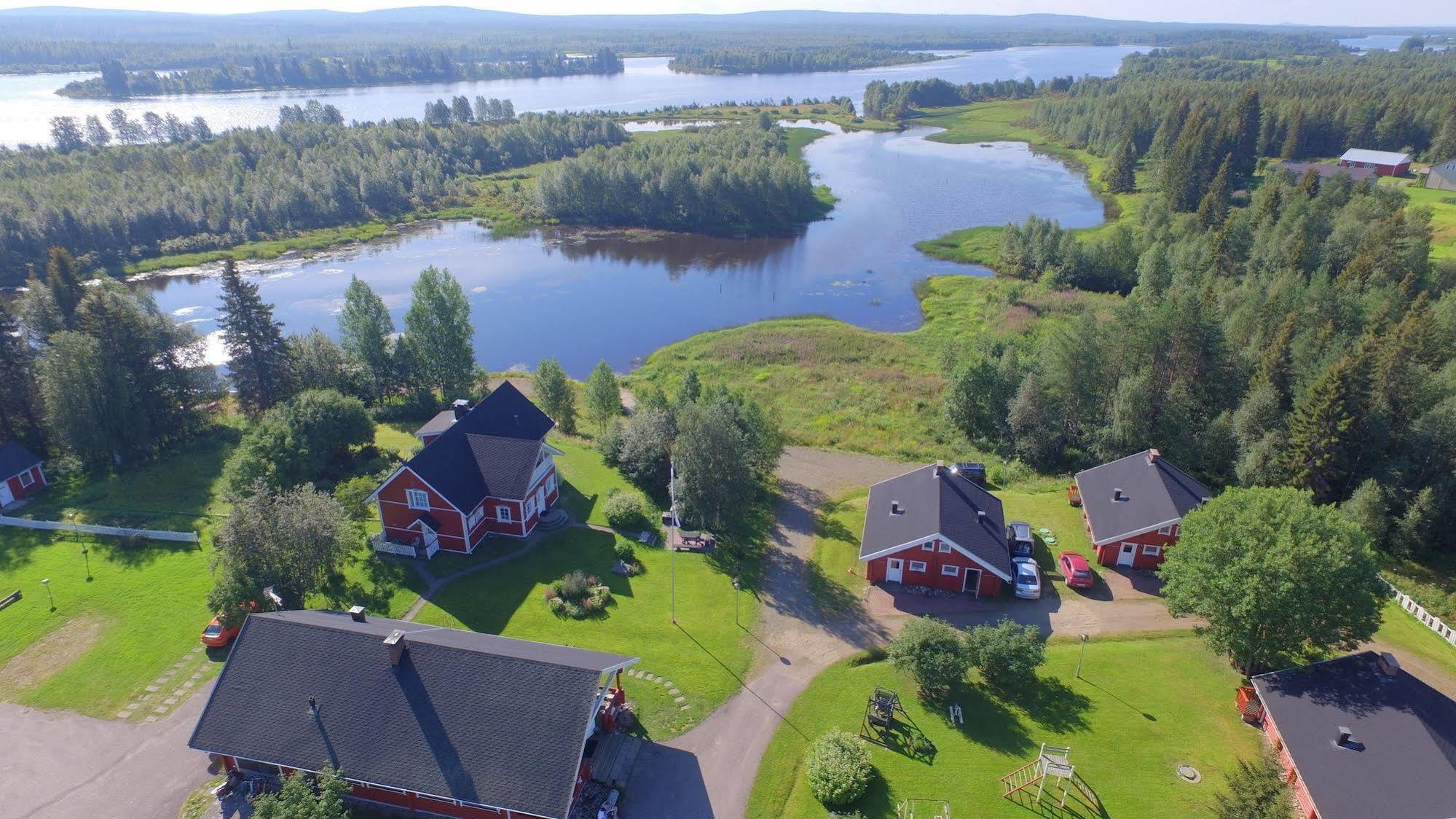 Holiday Village Kuukiuru Vuostimo Bagian luar foto