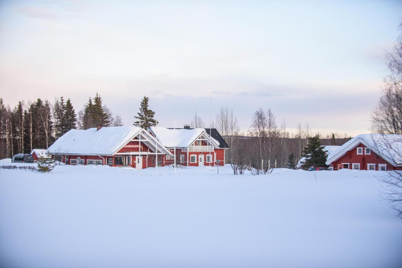 Holiday Village Kuukiuru Vuostimo Bagian luar foto